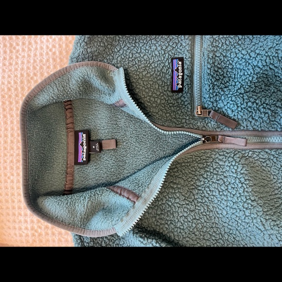 Patagonia Half Zip size M (like new!) - Picture 2 of 4